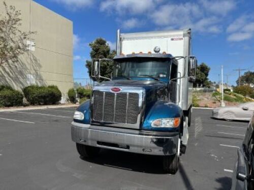 2021 Peterbilt 337