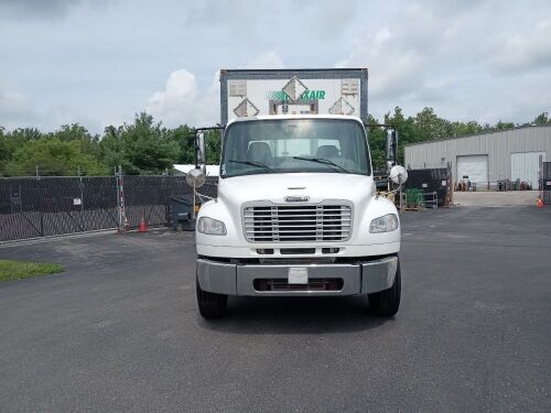 2016 Freightliner M2106 T/A Chassis