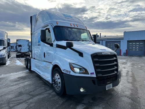 2020 Freightliner Cascadia 126 Sleeper