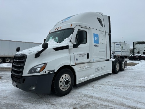 2020 Freightliner Cascadia 126 Sleeper