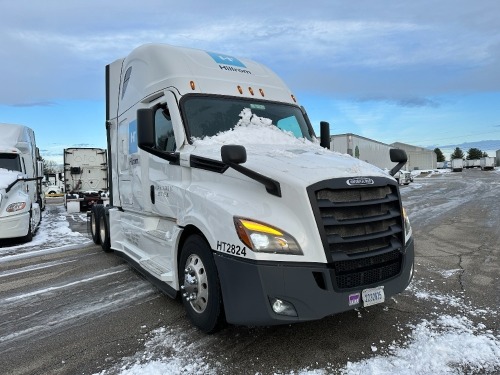 2020 Freightliner Cascadia 126 Sleeper