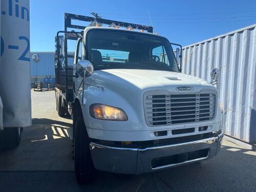 2016 FREIGHTLINER M2-106